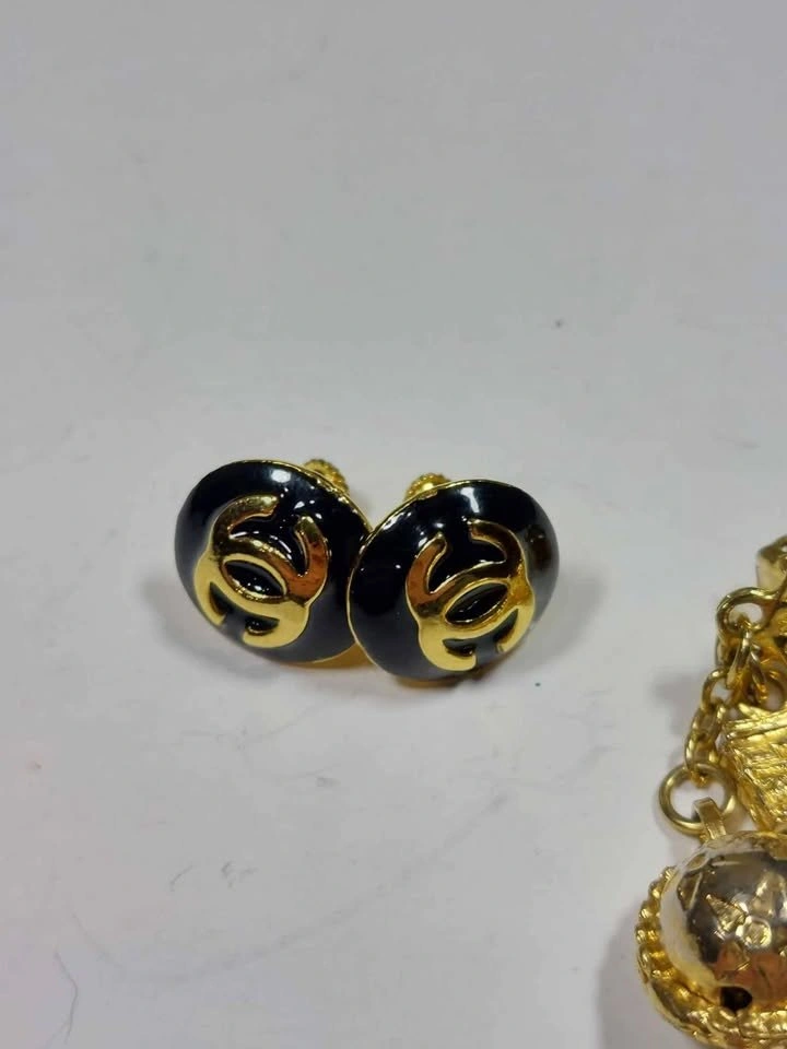 Clip on earrings - photo 2
