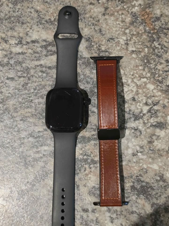 Apple Watch Series 10 46mm Aluminum - photo 3