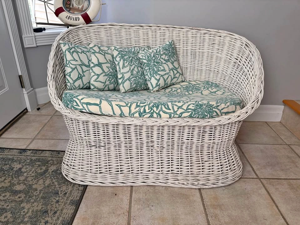 White Wicker Loveseat with Cushions