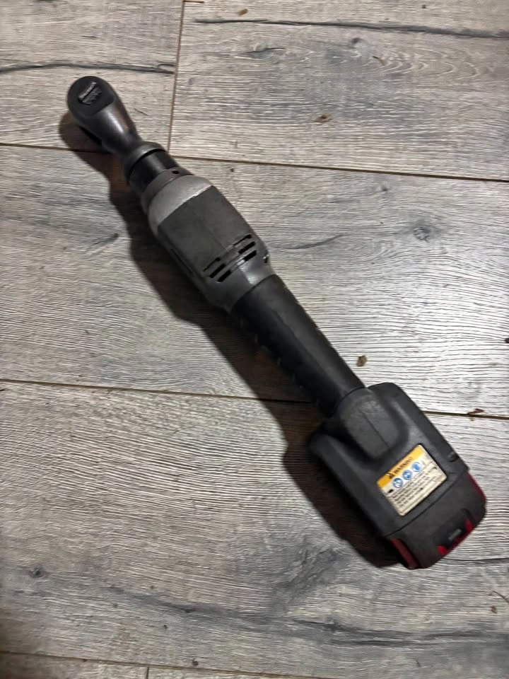 Good used Ingersoll Rand R3130 3/8-Inch Cordless Ratchet