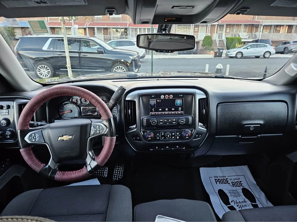 2015 Chevrolet Silverado 1500 Crew Cab LT 4D - photo 3