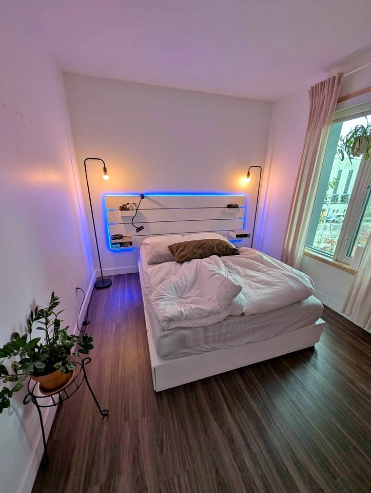 Queen bedframe + headboard ikea NORDLI
