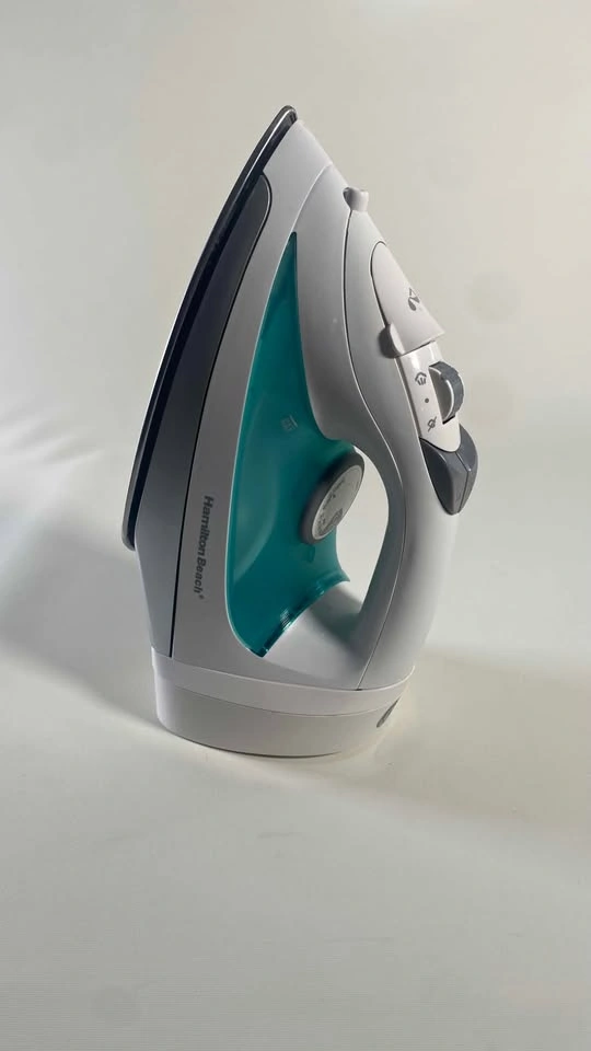 Hamilton Beach Retractable Cord Multi Mode Steam Iron