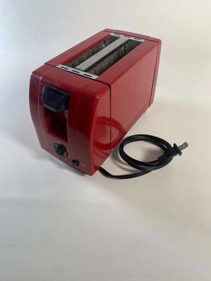 Red 2-Slice Toaster - photo 4