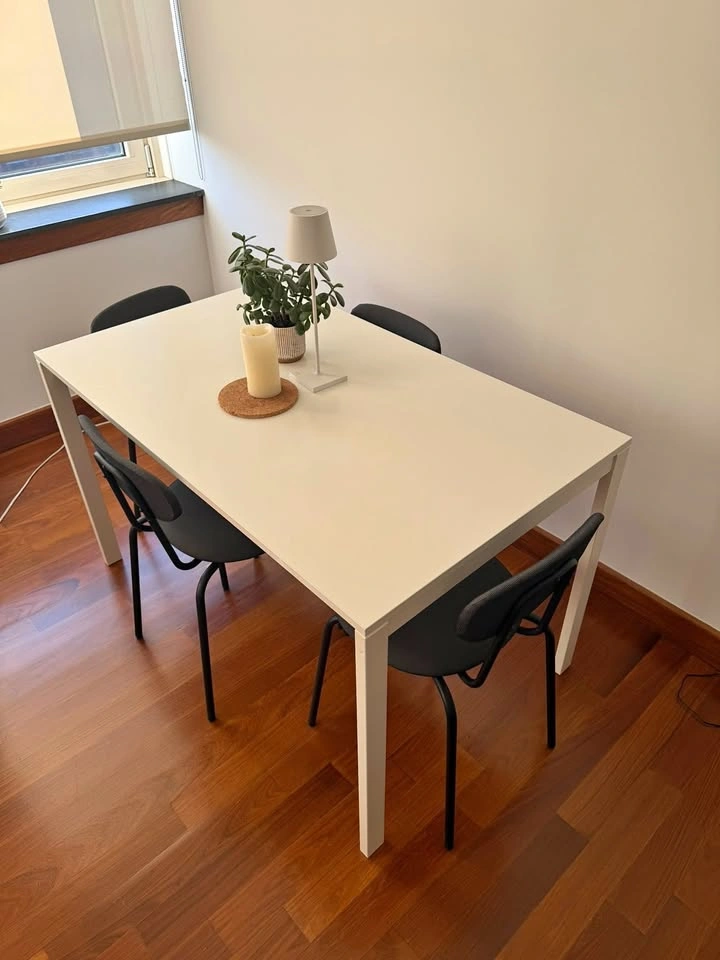 DINING TABLE + 4 CHAIRS FOR SALE - NYC
