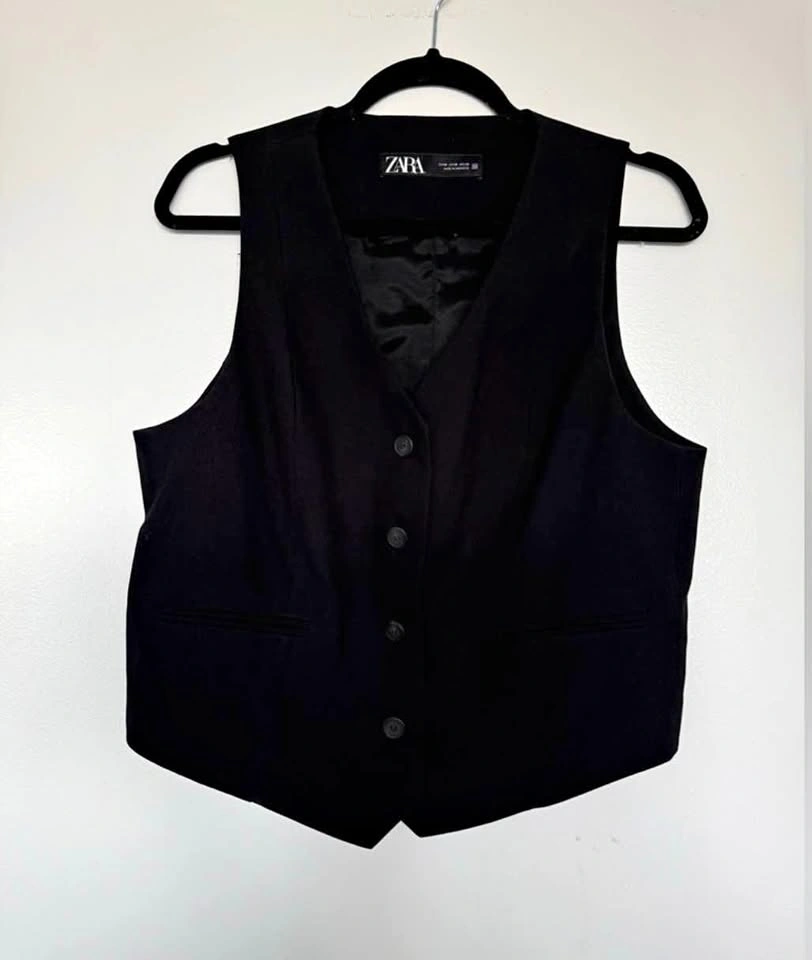 ZARA VEST WORN ONCE ORIGINALLY $79 MEDIUM