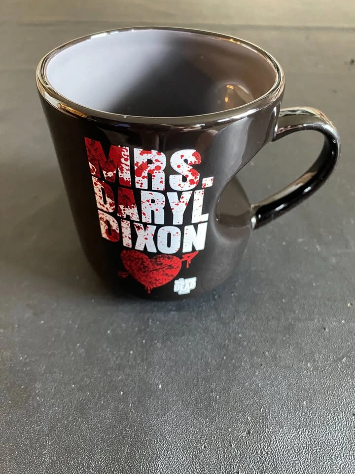 Mrs Daryl Dixon Walking Dead Mug - photo 2