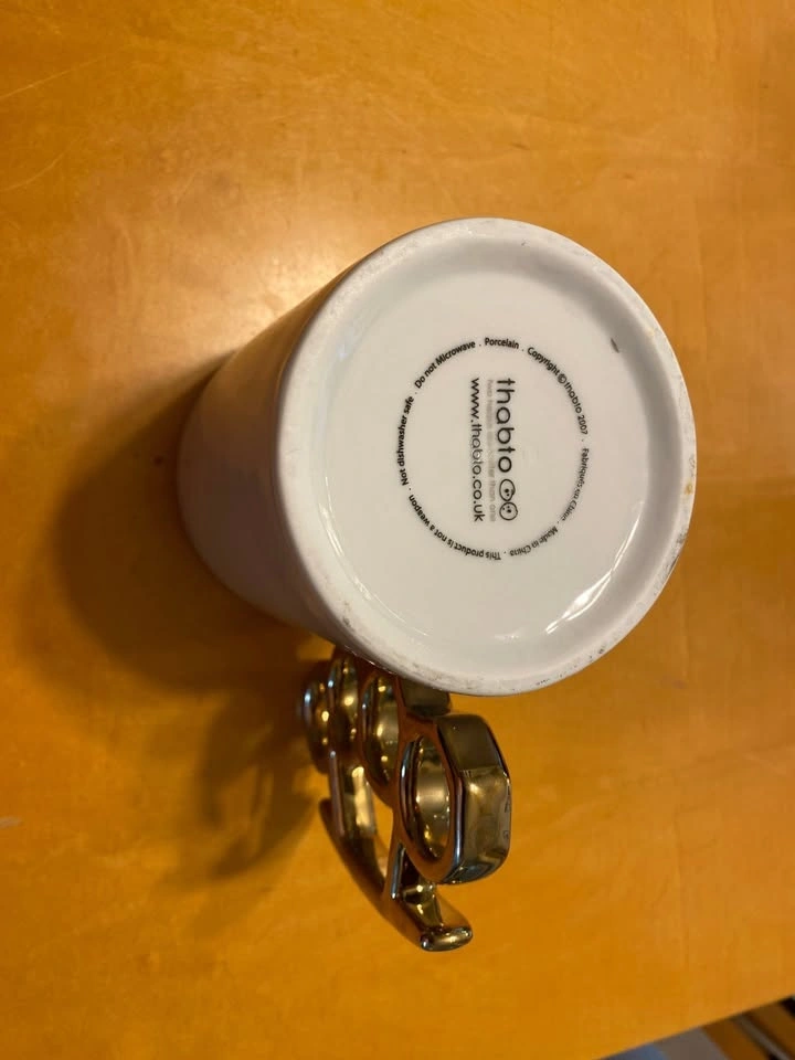 White Ceramic Mug Gold Knuckle Handle - photo 5