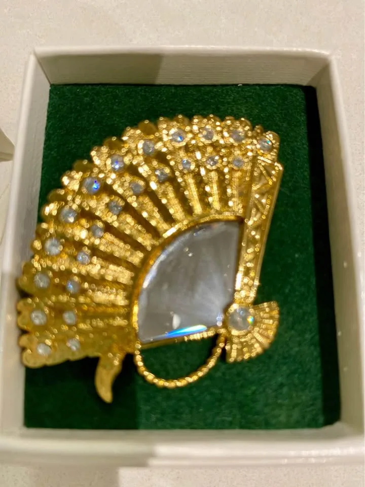 VINTAGE SWAROVSKI SPANISH FAN BROOCH PIN GOLD PLATED image indicator(2)