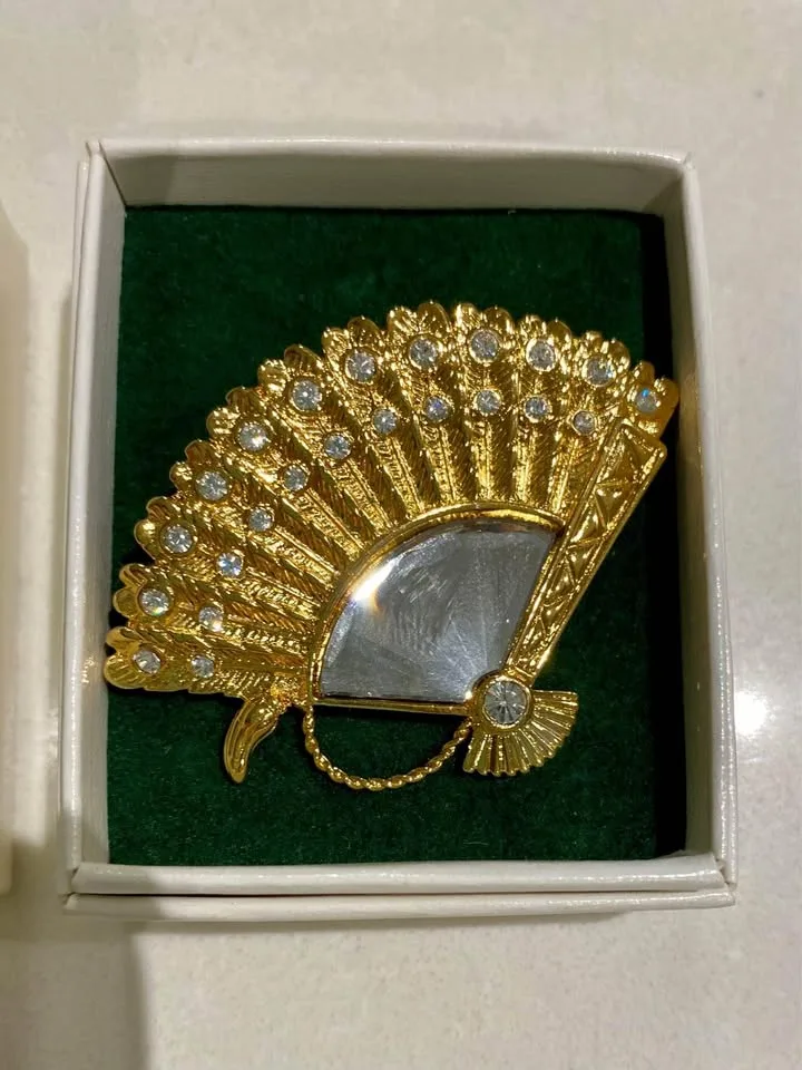 VINTAGE SWAROVSKI SPANISH FAN BROOCH PIN GOLD PLATED image indicator(6)