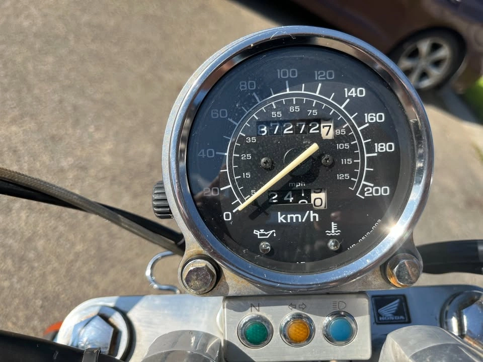 2005 Honda Shadow - photo 2