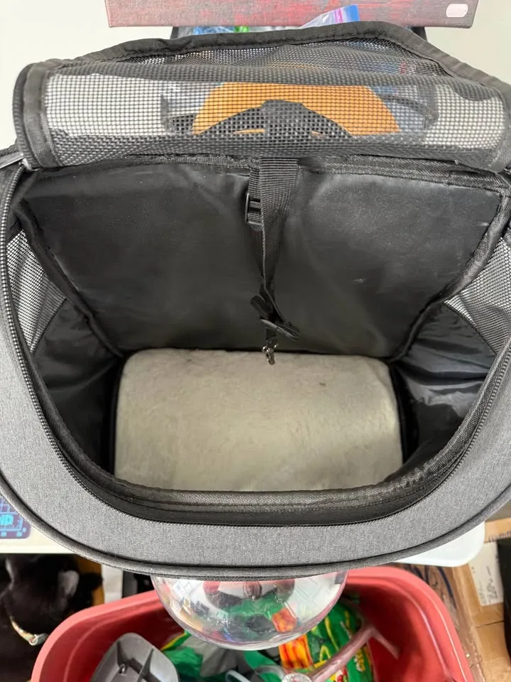 Travel Cat - “The Fat Cat Backpack” image indicator(4)