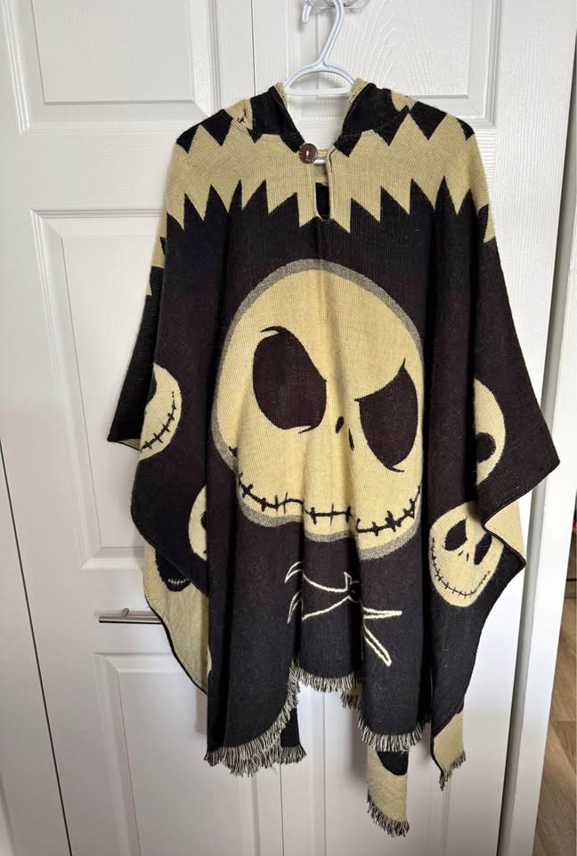 Nightmare Before Christmas - Woven Poncho