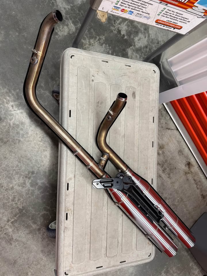 Stock Exhaust- BLACK - HD Street Bob 114 (2 Sets!!) - photo 5