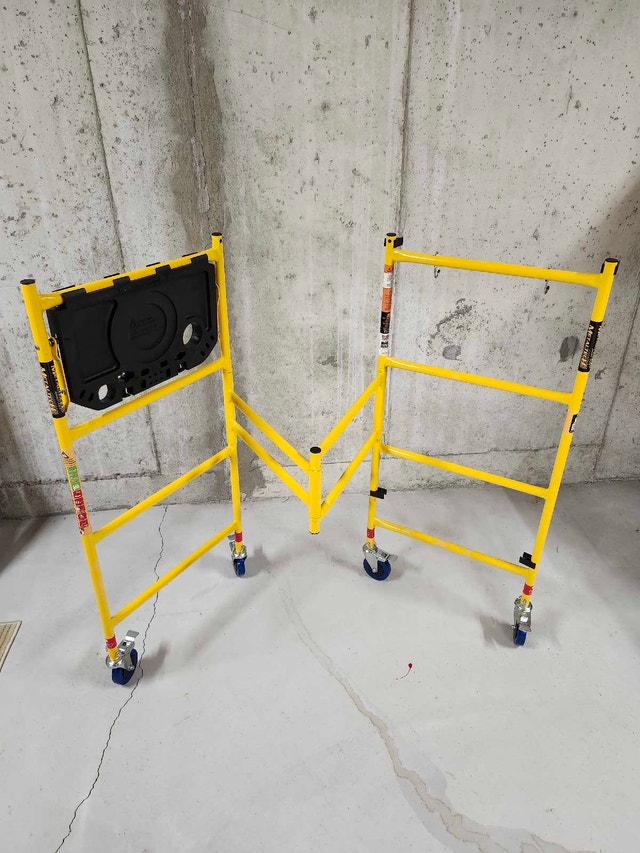 MetalTech Rolling Scaffold – New - photo 5