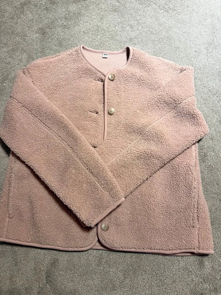 UNIQLO Pink Fleece Cardigan – Size M