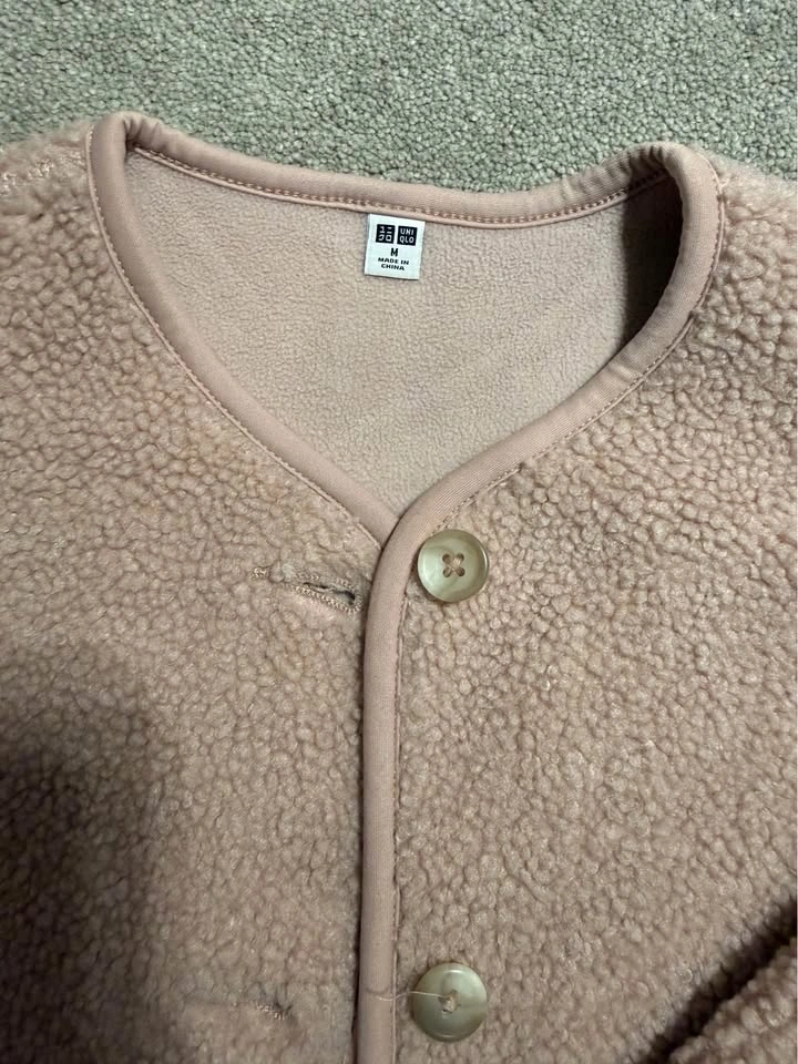 UNIQLO Pink Fleece Cardigan – Size M - photo 2