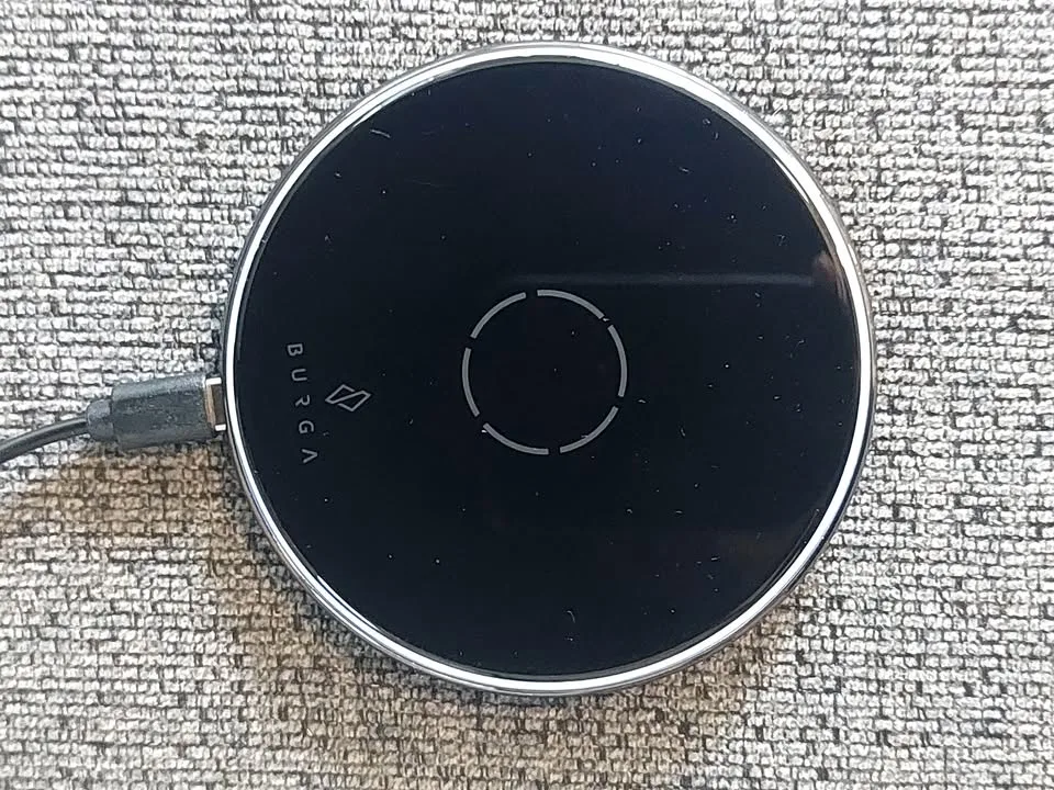BURGA Wireless Phone Charger image indicator(3)