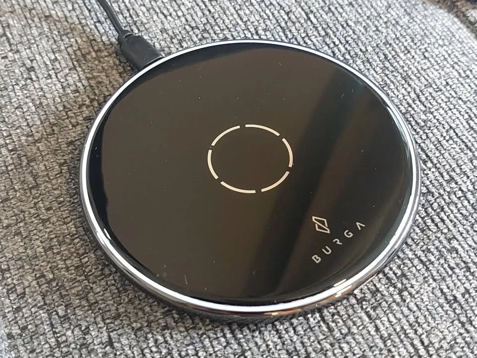 BURGA Wireless Phone Charger image indicator(4)