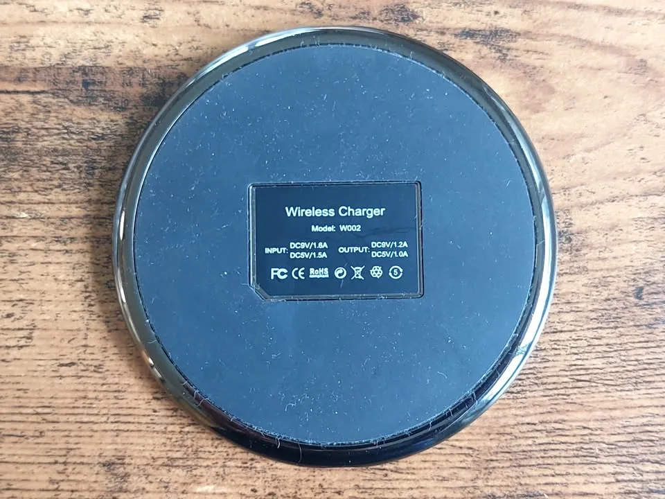 BURGA Wireless Phone Charger image indicator(5)