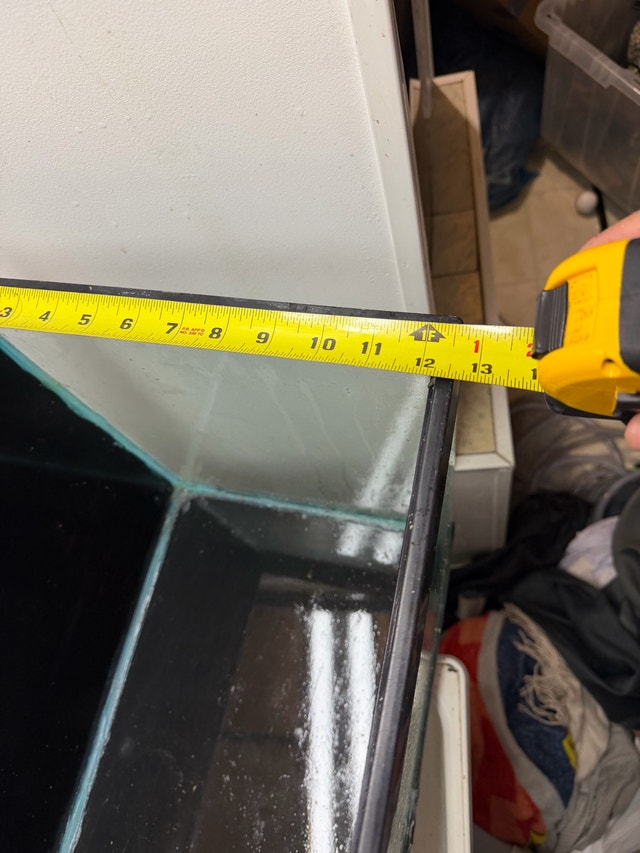 25 gallon glass Aquarium - photo 4