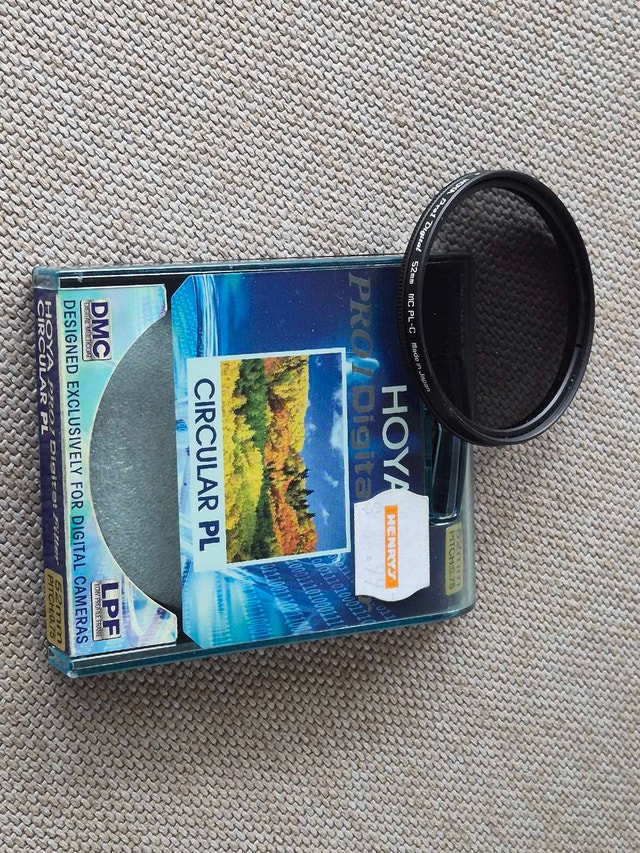 Hoya polarizer filter for 52mm Digital camera lense