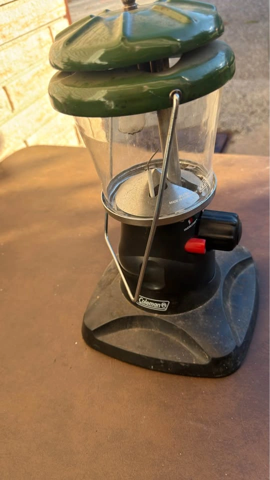Coleman Propane Lantern - photo 2