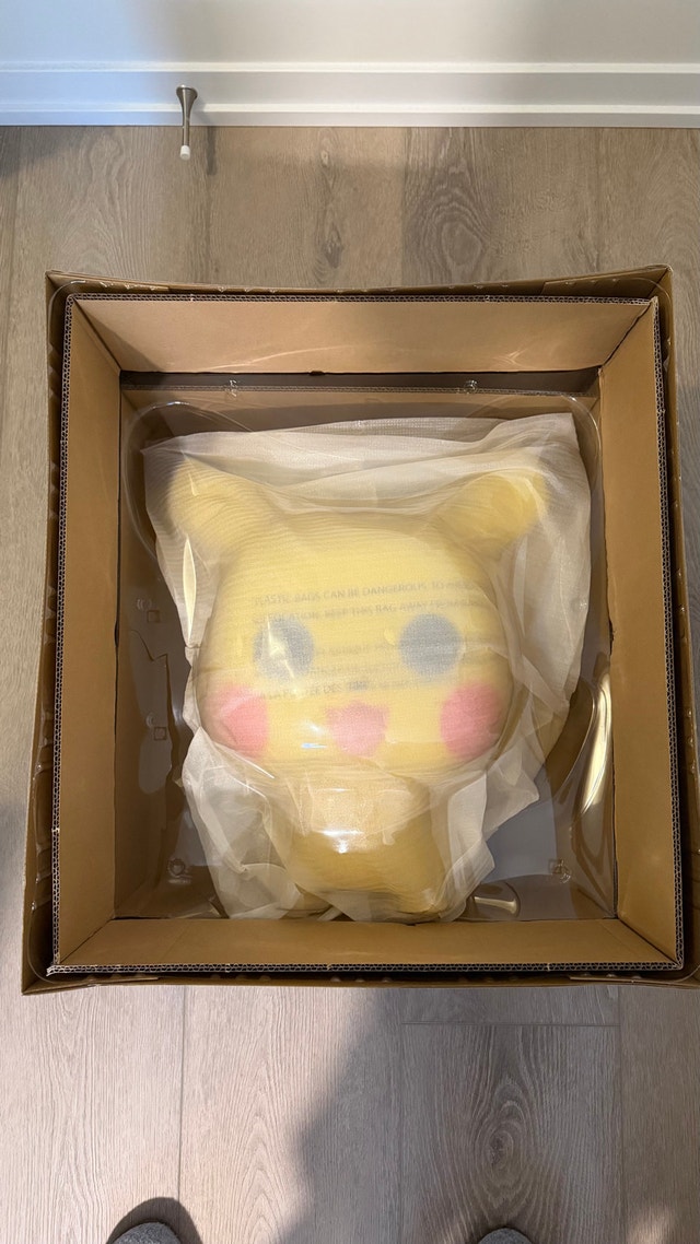Funko POP Game Pikachu 18 inch 01 - photo 3
