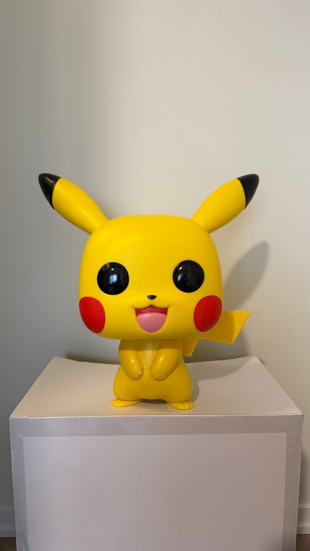 Funko POP Game Pikachu 18 inch 01 - photo 4