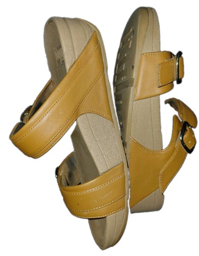 Women's FitFlop Lulu Adjustable Buckle Slide Sandal Size 5 - photo 5