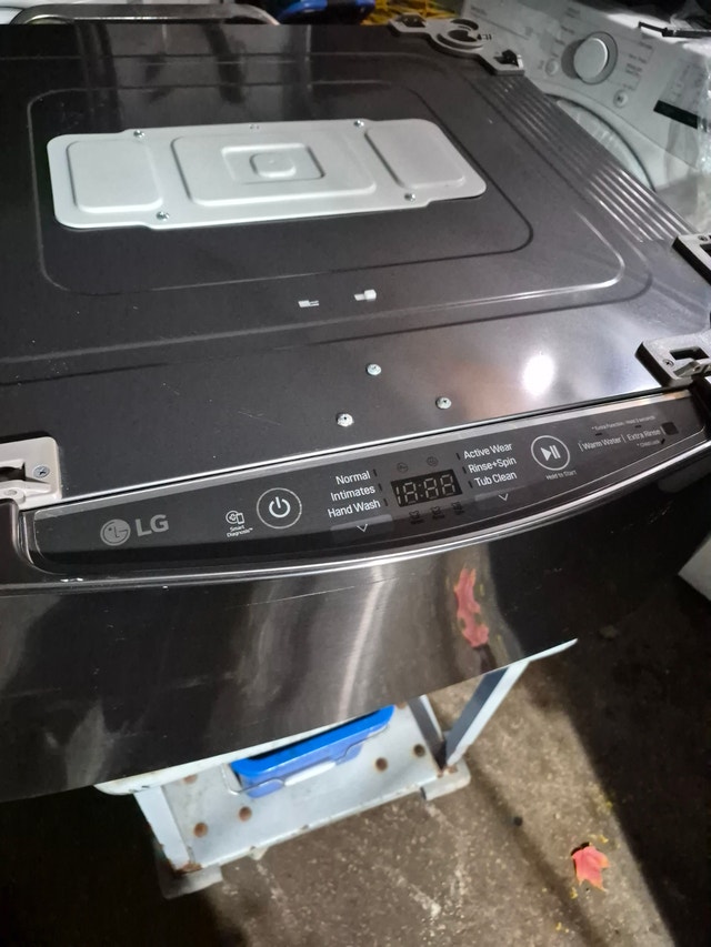 LG Sidekick TwinWash Pedestal Washer - photo 2