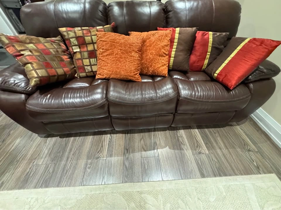 Decorative Throw Pillows - photo 3
