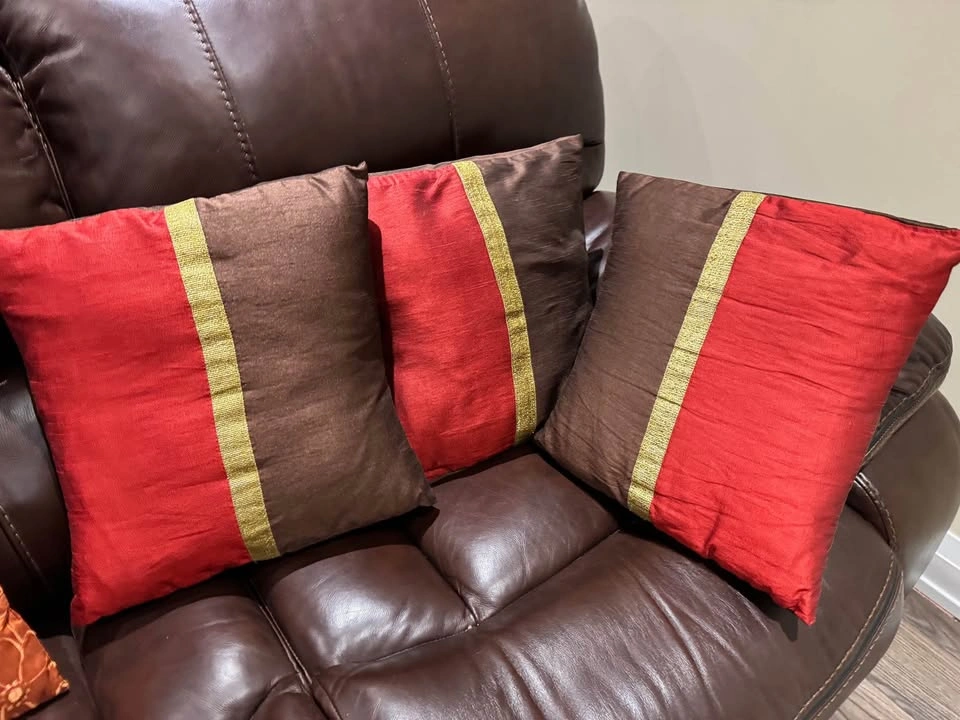 Decorative Throw Pillows - photo 4