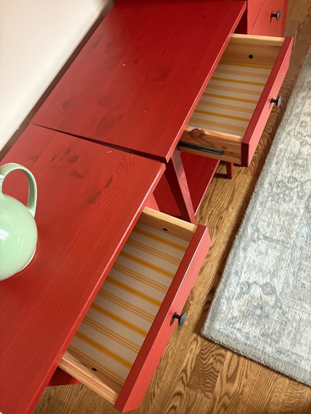 Rare & Discontinued Red IKEA HEMNES 3-drawer bedroom set - photo 5