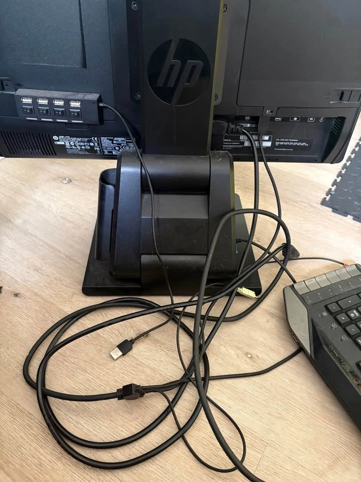 HP Compaq elite 8300 & keyboard (SEND OFFERS) - photo 4