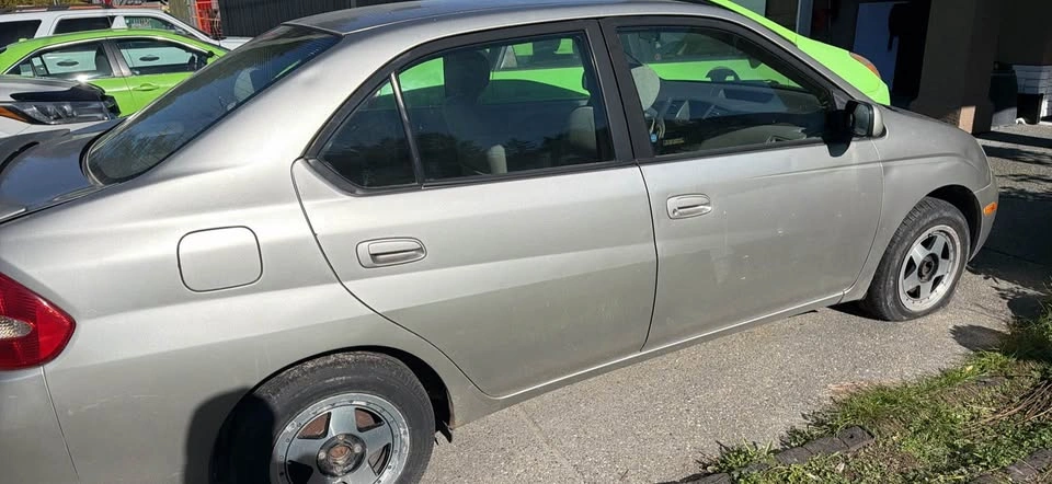 Toyota Prius 2001 - photo 4