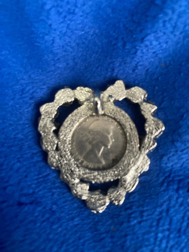 1953 six pence coin and holder - photo 2