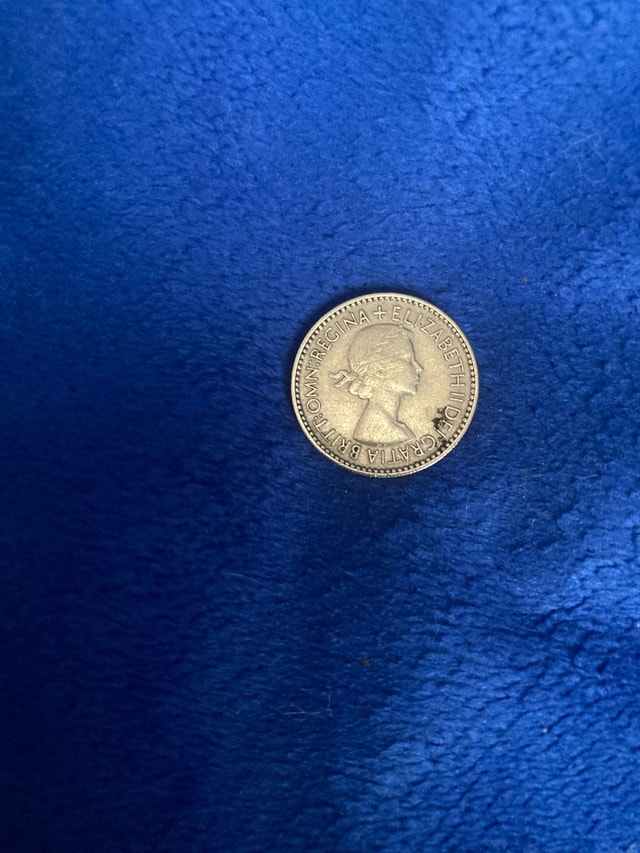 1953 six pence coin and holder - photo 3
