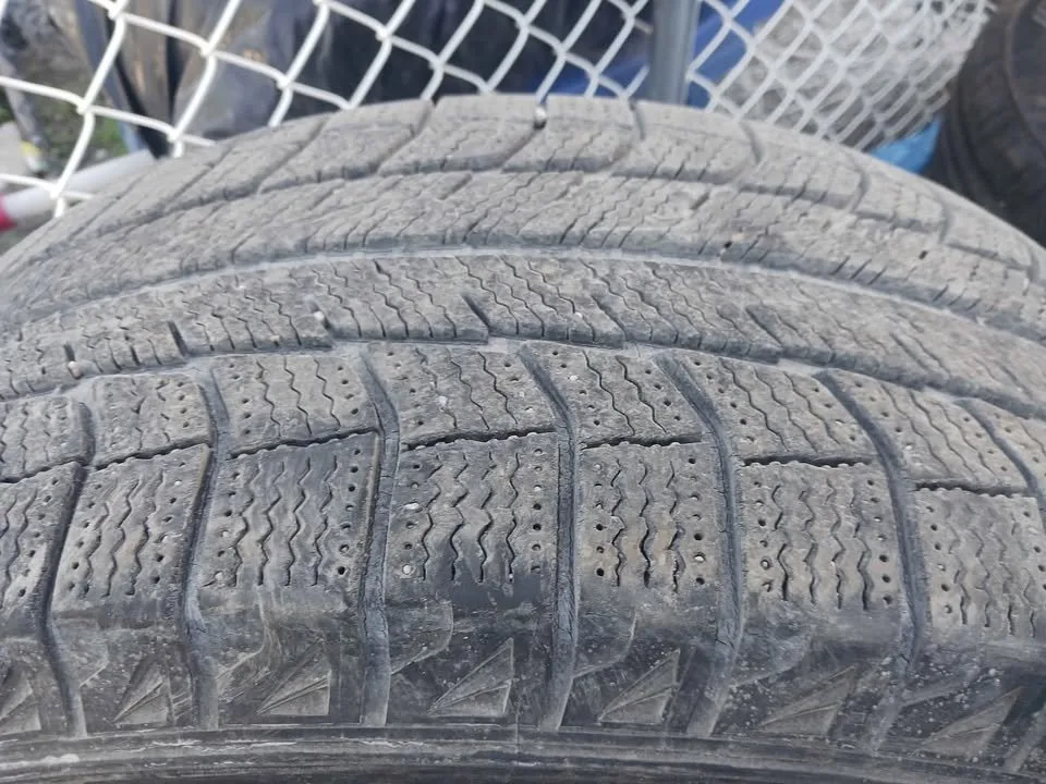 265 65 r18 MICHELIN LATITUDE X-ICE Winter Tires image indicator(3)