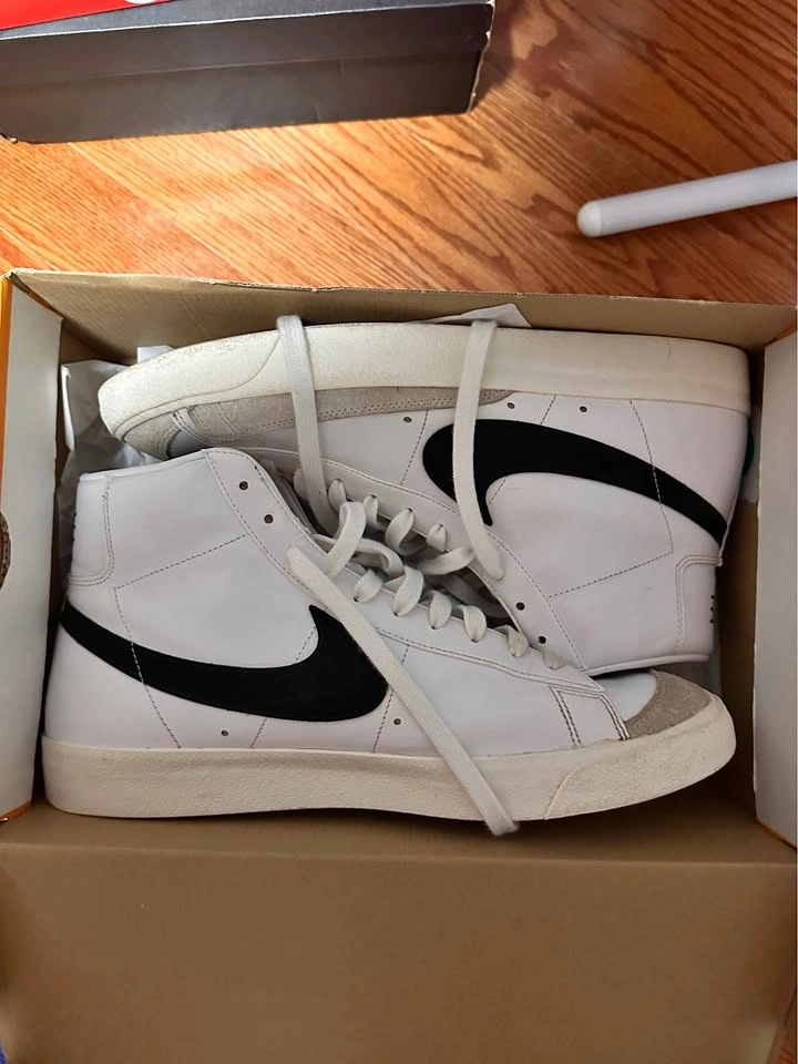 Nike blazer size 14