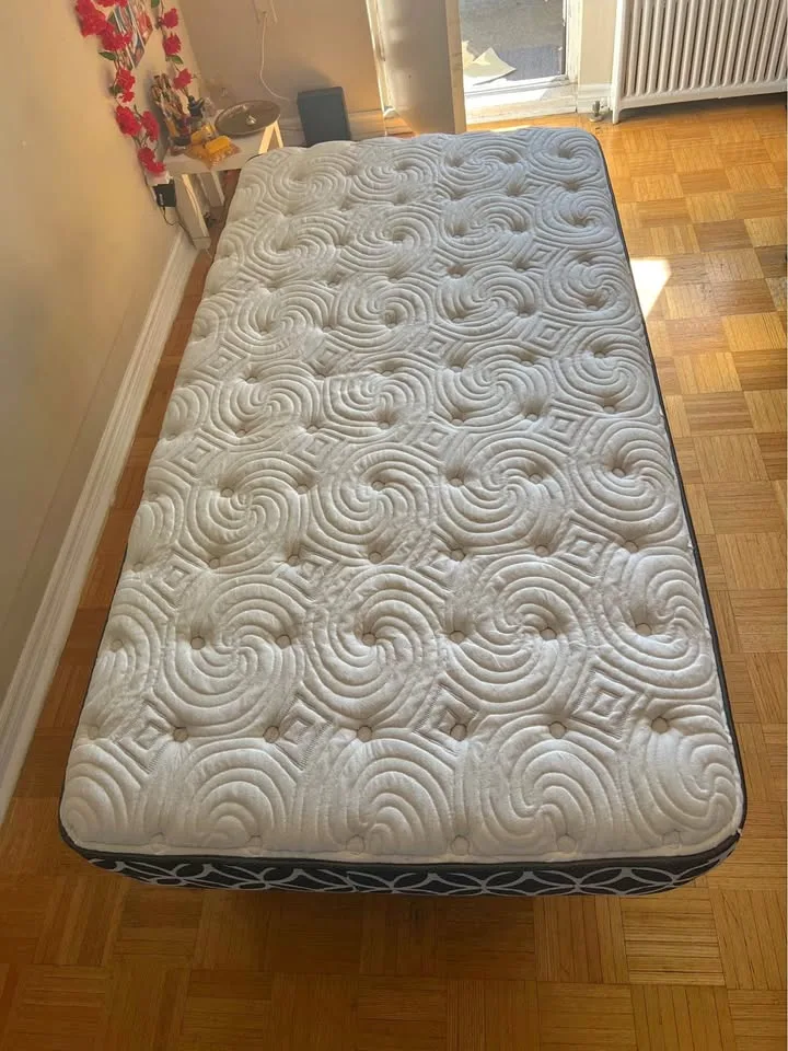 Twin Mattress - Sealy Posturepedic Optimum thumbnail