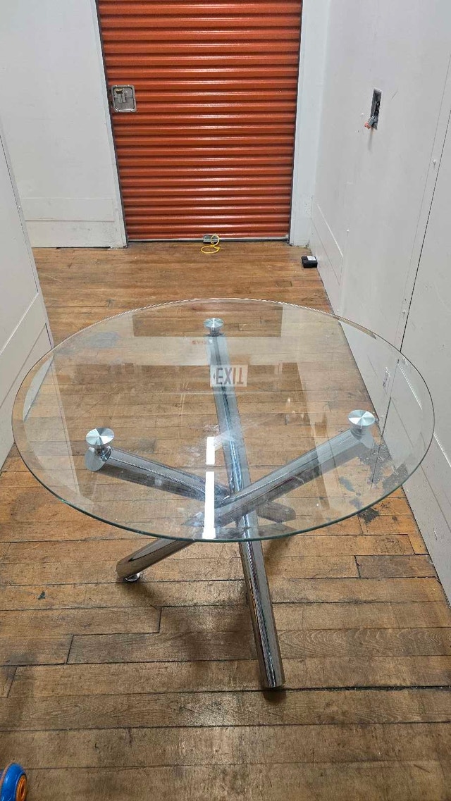 Glass dining table - photo 2