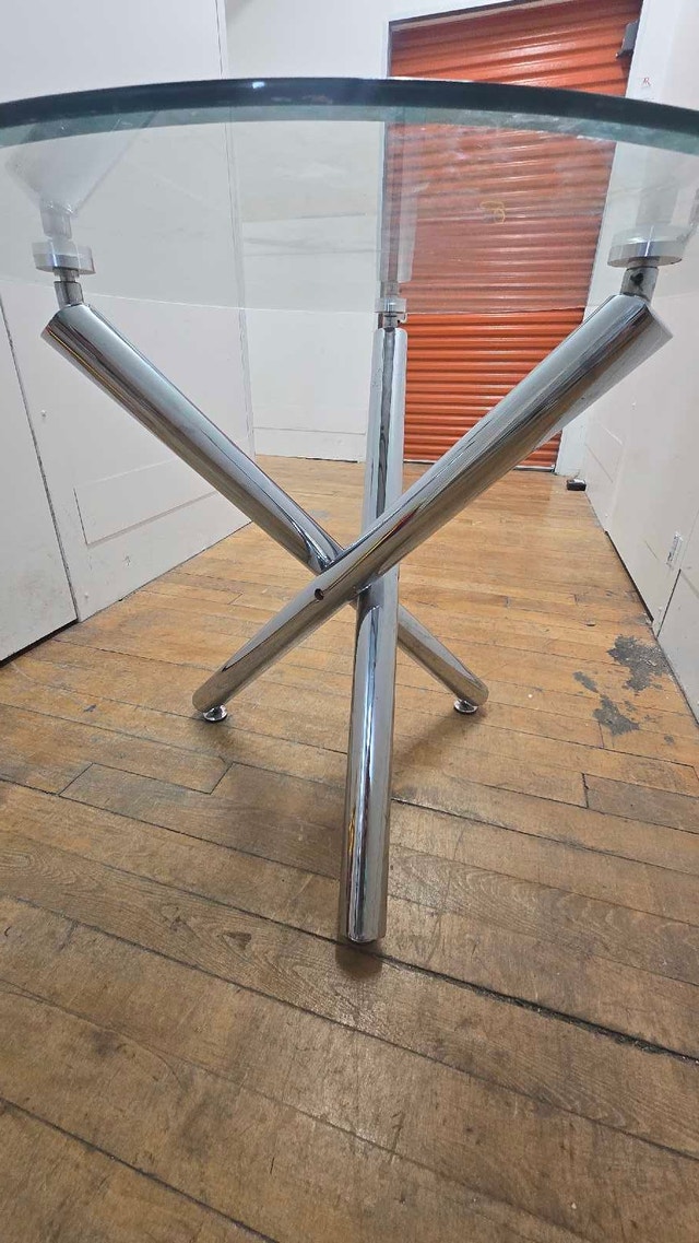 Glass dining table - photo 4
