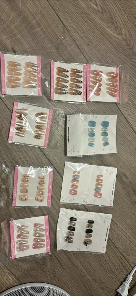 Press-on nails(M size)