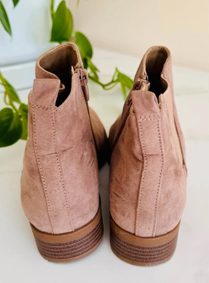 Penningtons Booties Size 7W - photo 2