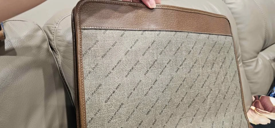 Portfolio/laptop bag. Fits a 16-inch laptop. - photo 5