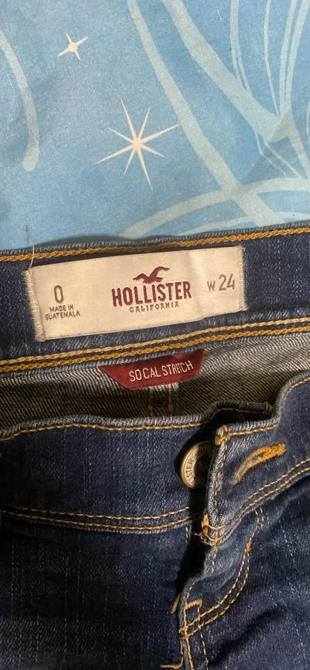 Hollister low rise vintage stretchy dark wash Denim Shorts - photo 3
