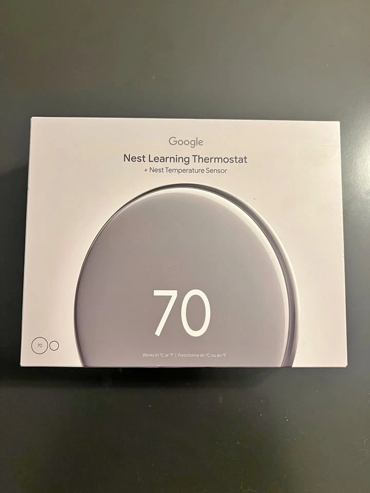 Google Nest Learning Thermostat (4th Generation) (BRAND NEW IN B