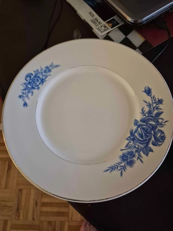 Assorted Glass and Floral Ceramic Plates - photo 4