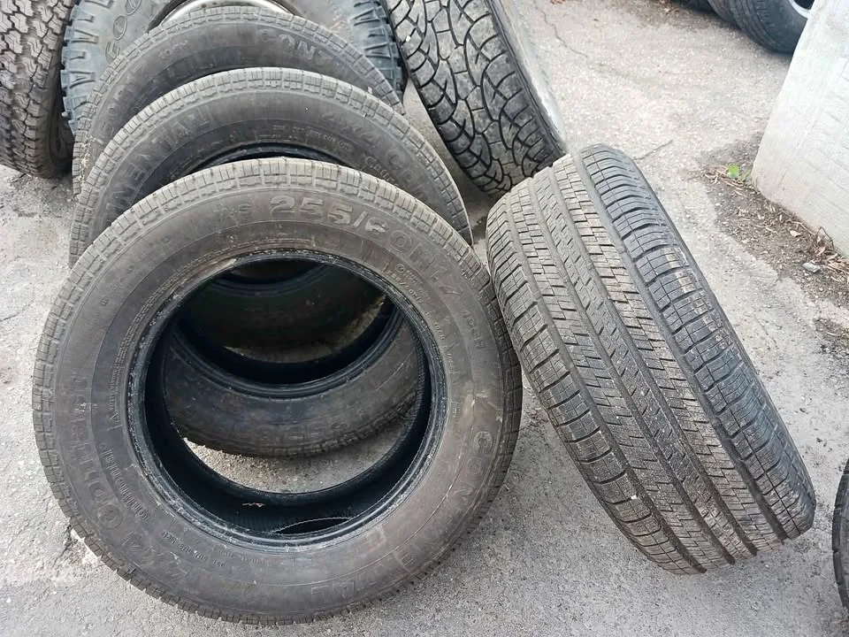 255 60 r17 SET of 4 CONTINENTAL 4x4 TIRES thumbnail